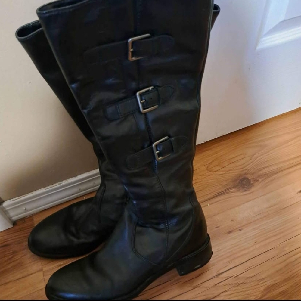 Black Leather Knee-High Boots